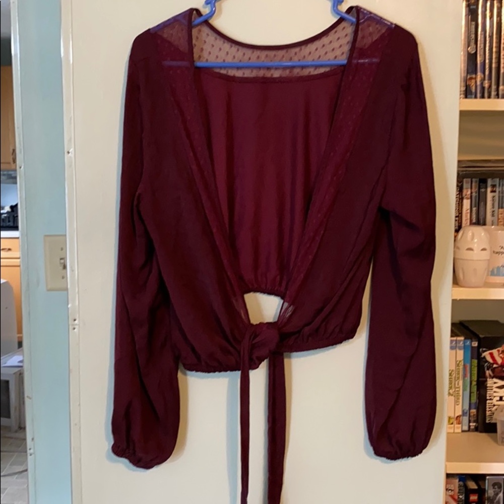 Express tie in the front top